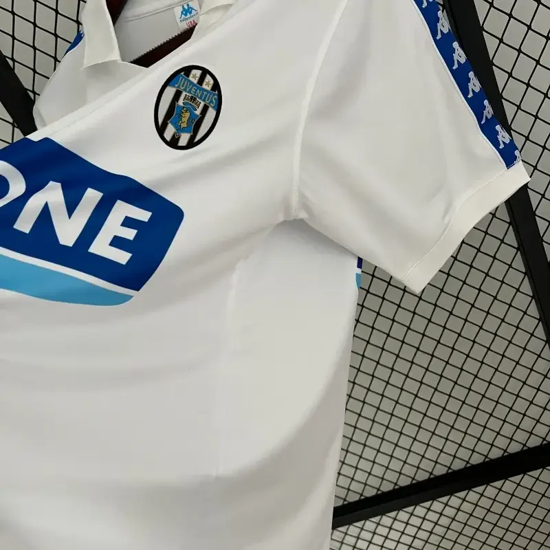 Retro-Juventus-9092-white-7.webp