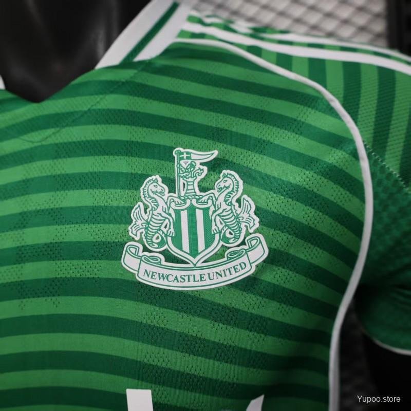Newcastle 25-26 Away C.jpg