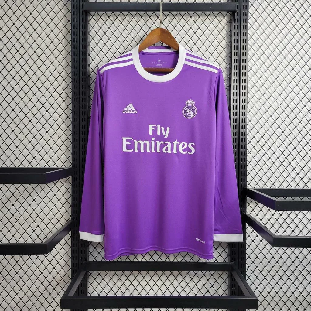 camisa-retro-real-madrid-away-16-17-manga-longa-masculina-roxa-imagem1-webp-70670fe420acf8f6a717497675320085-1024-1024.webp