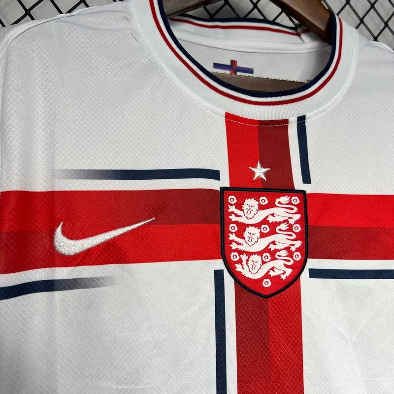 camisa-camiseta-inglaterra-nike-inglesa-selecao-selecao-versao-versao-torcedor-masculina-24-25-edicao-edicao-especial-branca-branco-vermelha-vermelho_1_800x.jpg