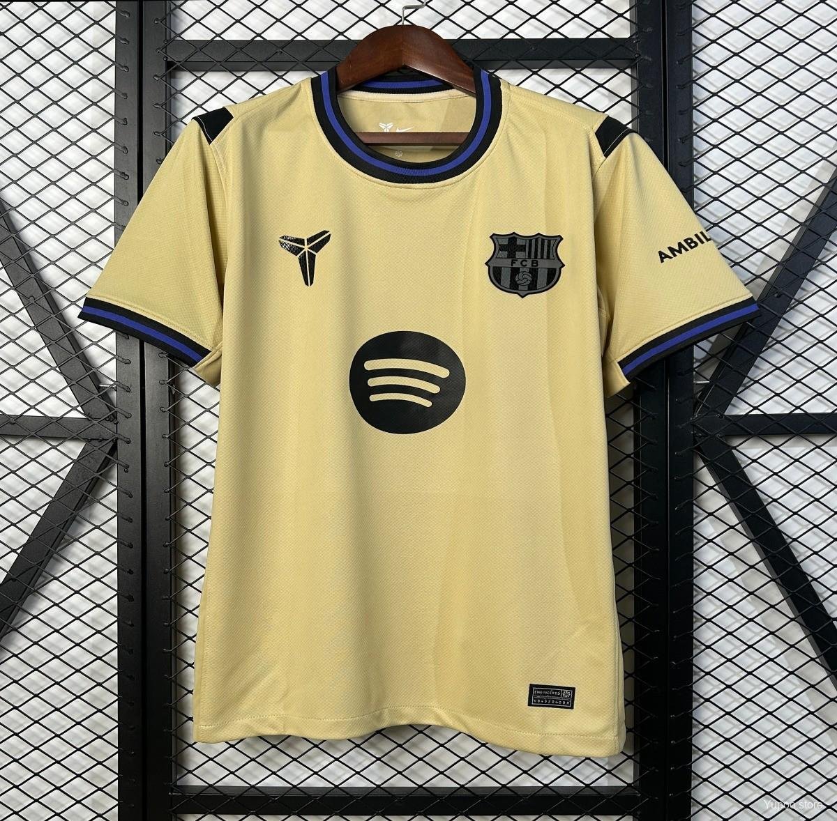 Barca 25-26 fv Away F.png