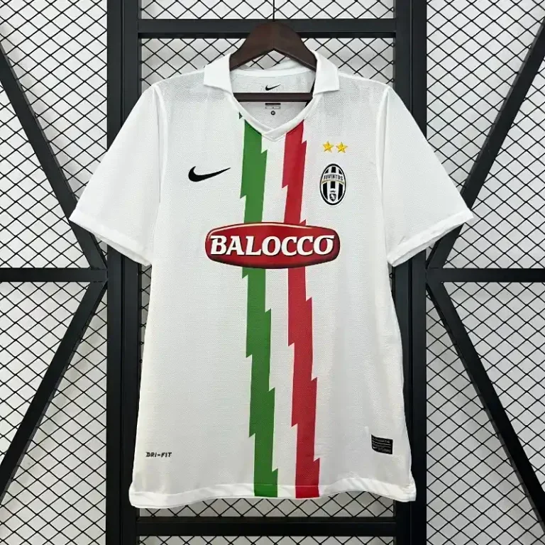 Retro-Juventus-1011-Away-768x768.webp