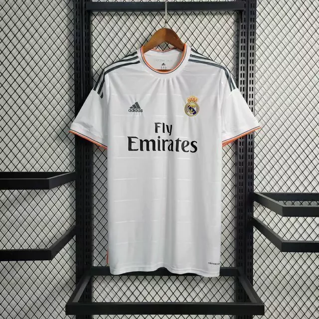 camisa-retro-real-madrid-14-14-home-adidas-branco-imagem1-jpeg1-3a63b38a13c3153c8916939596719898-1024-1024.webp
