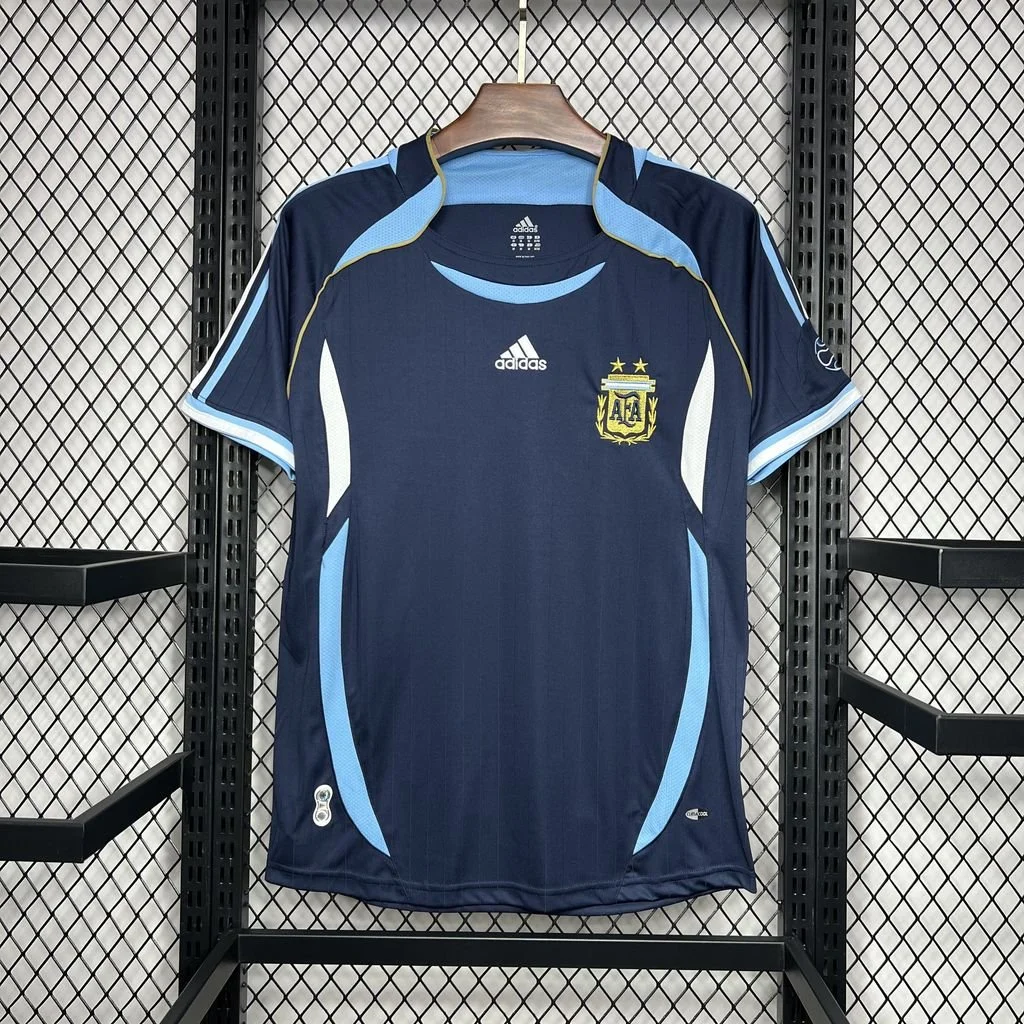 2006 Argentina Away Jersey (S).jpg