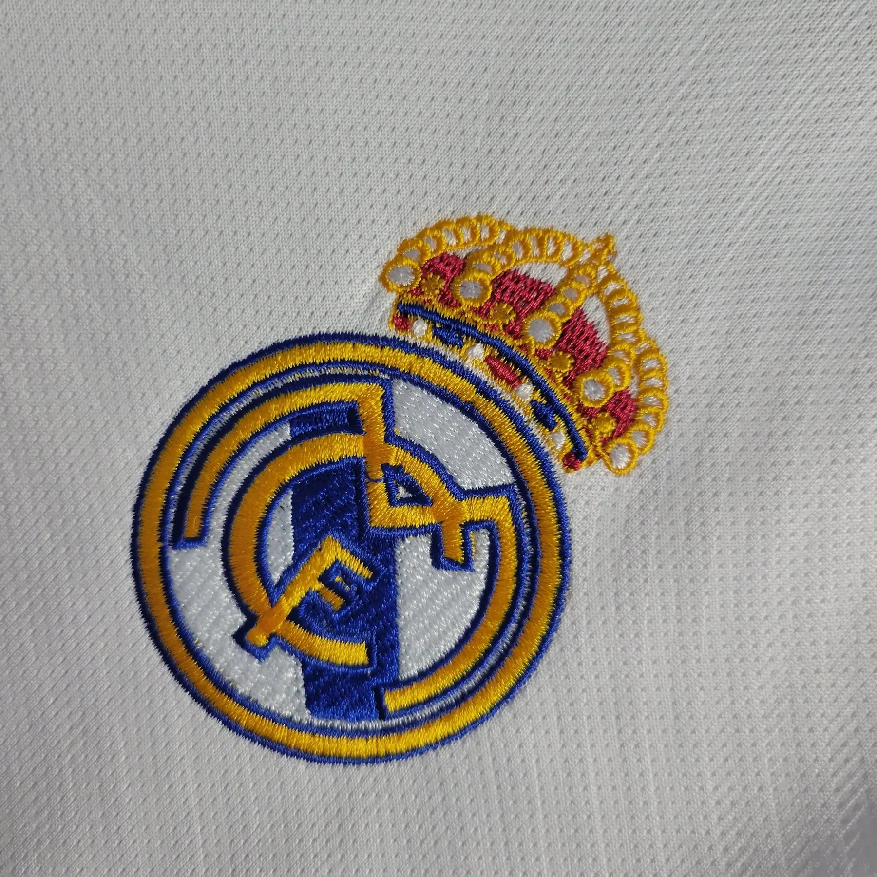 REAL-MADRID-2021-2022-UCL-FINAL-PARIS-BENZEMA-JERSEY3.webp