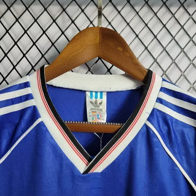 camisa-retro-man-united-86-88-third-away-masculino-adidas-azul-imagem5-jpeg1-27f948c788ed8c42ed16946656847391-1024-1024.webp