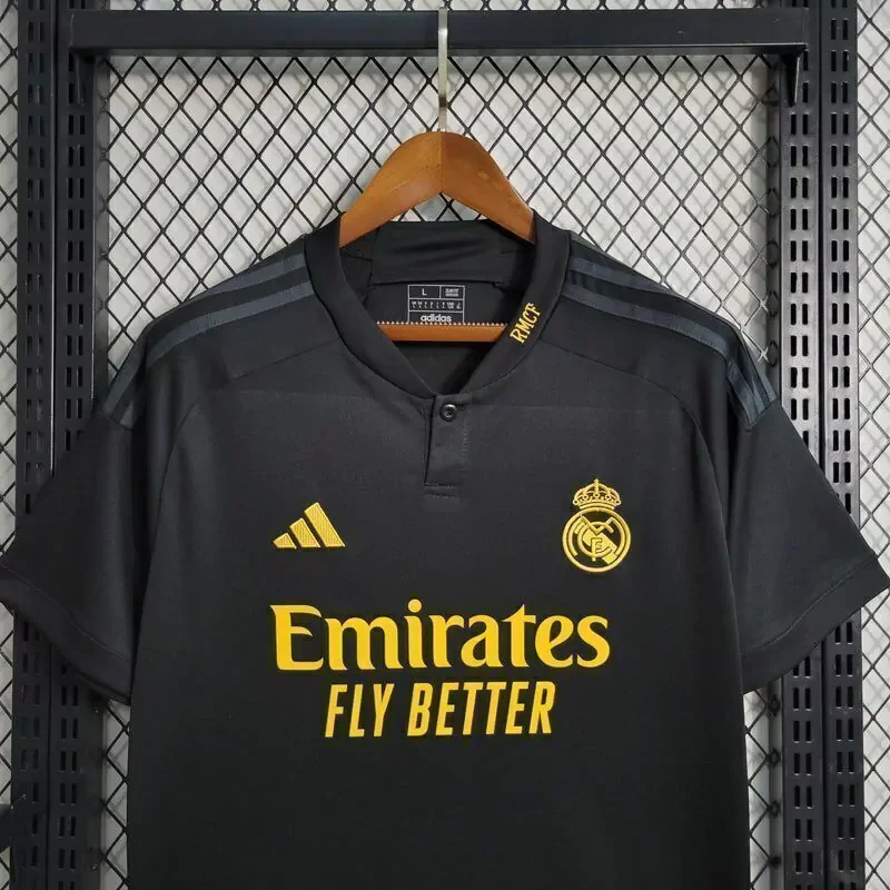 camisa-real-madrid-away-23-24-adidas-torcedor-masculina-preta-imagem4-jpeg1-1af5fb6b7a2aae828a16951781425711-1024-1024.webp