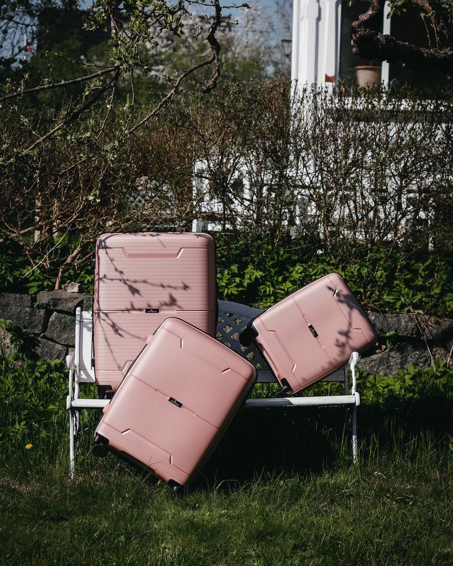 Lightweight, expandable and available in three sizes✨ The BGO series is your perfect travel companion🧳
&hellip; 
#northpioneer #travelgear #reiseutstyr #suitcase #koffert #travelsmart #pakksmart #bgo