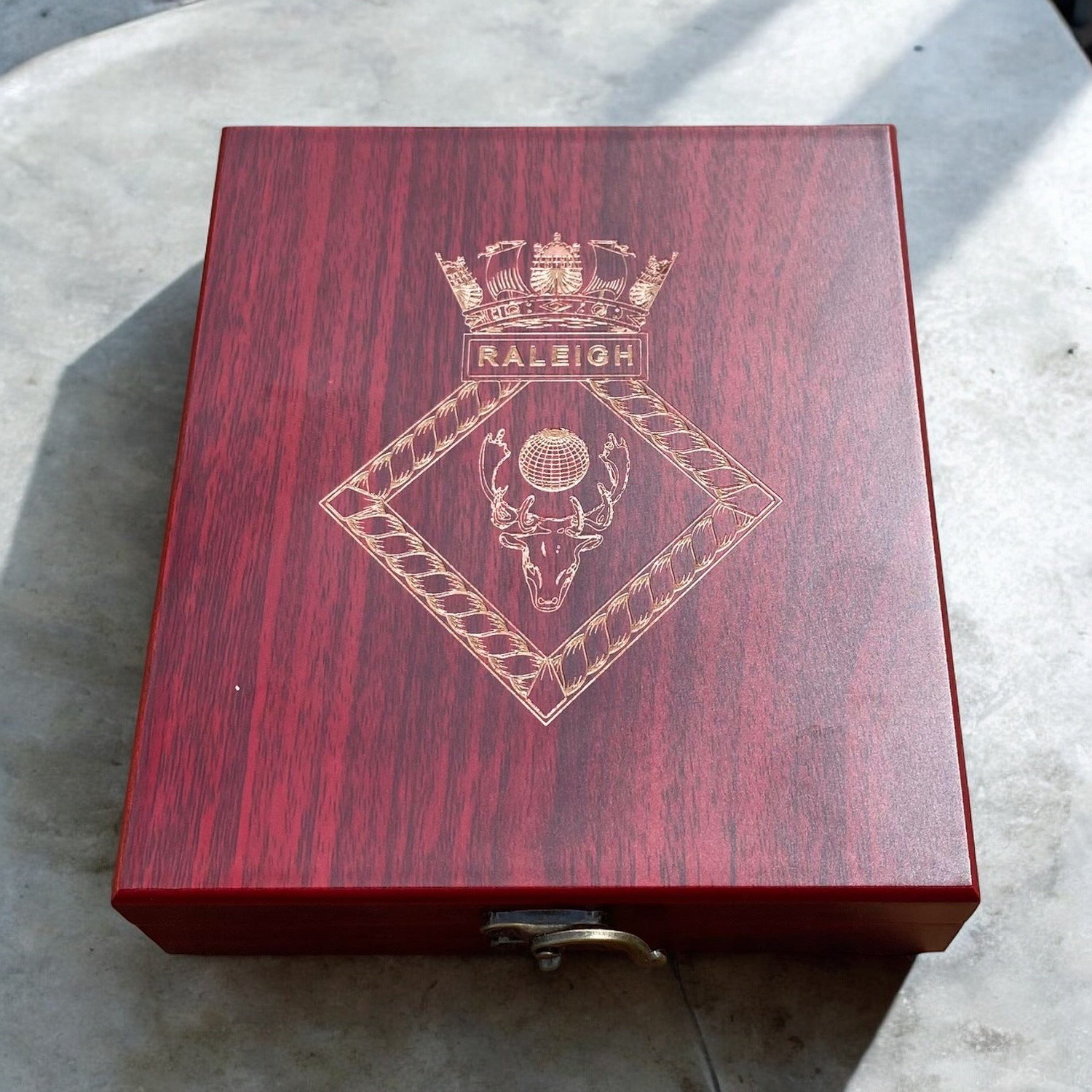 Hipflask+Box.jpg