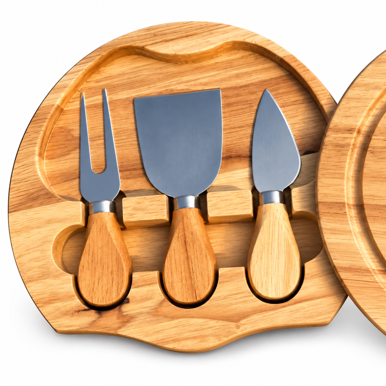 Cheeseboard Gift Set Close Up .png