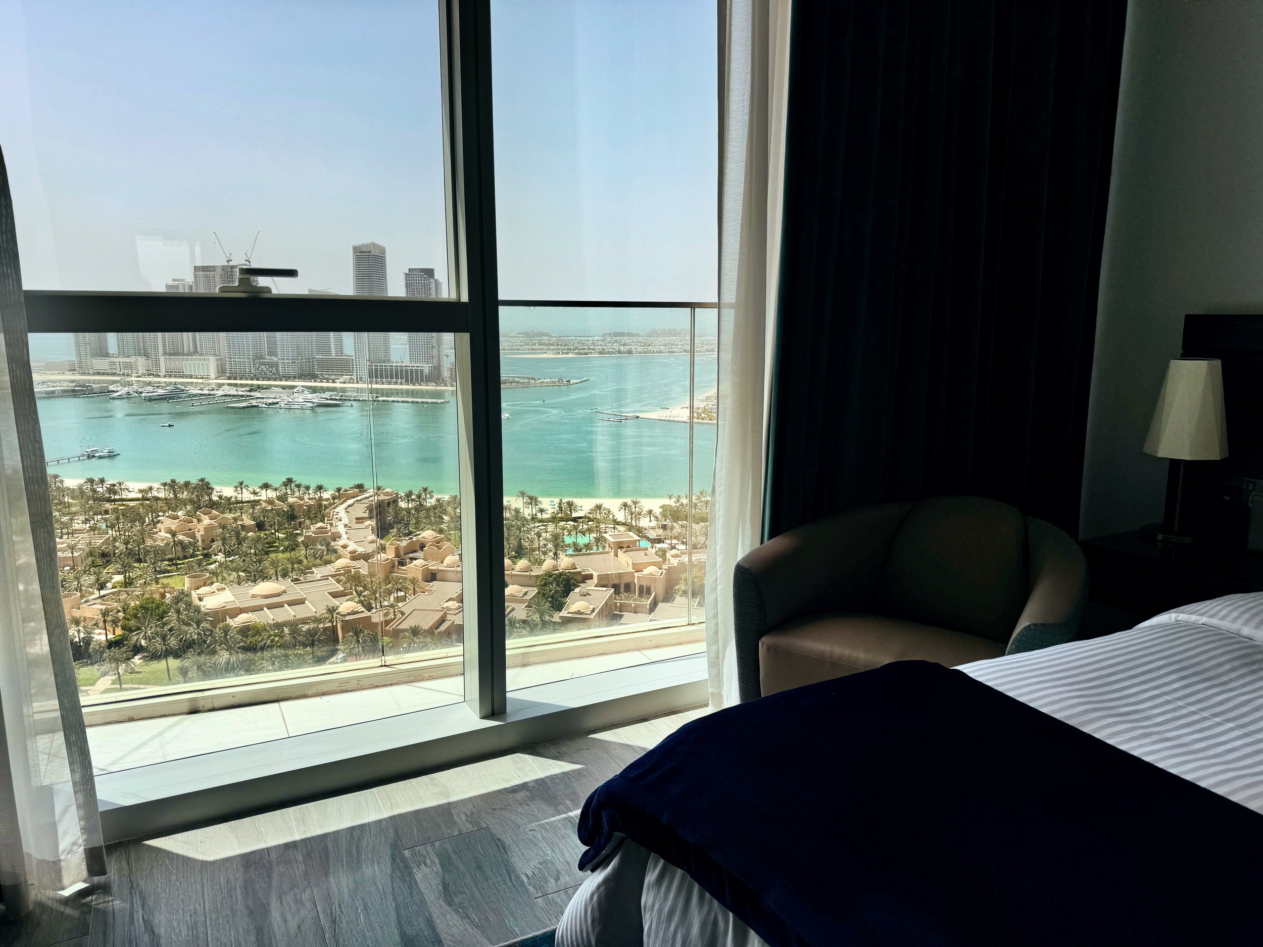 Avani Palm View bed 10.jpg