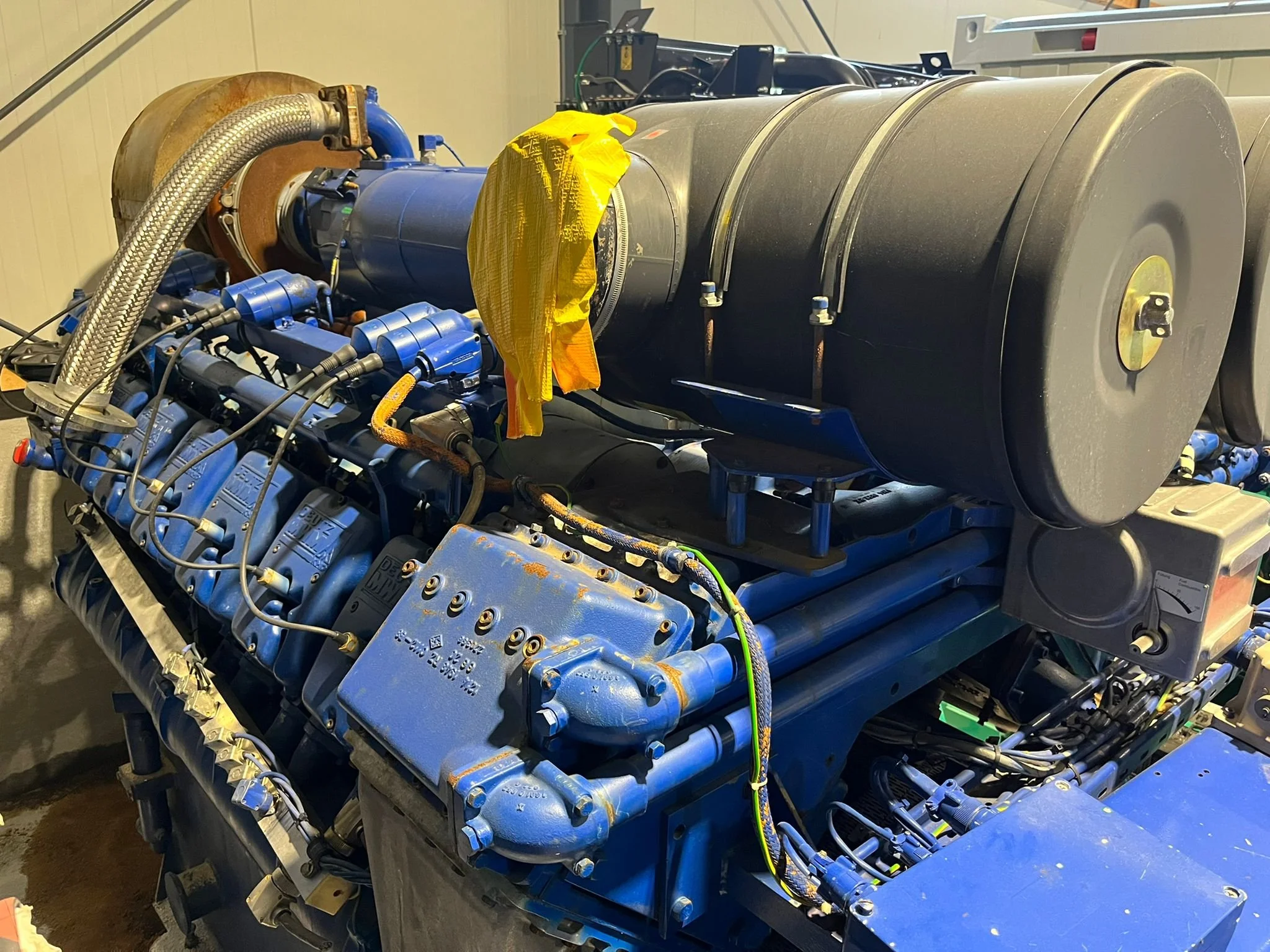 1050 kW MWM Natural Gas Generator