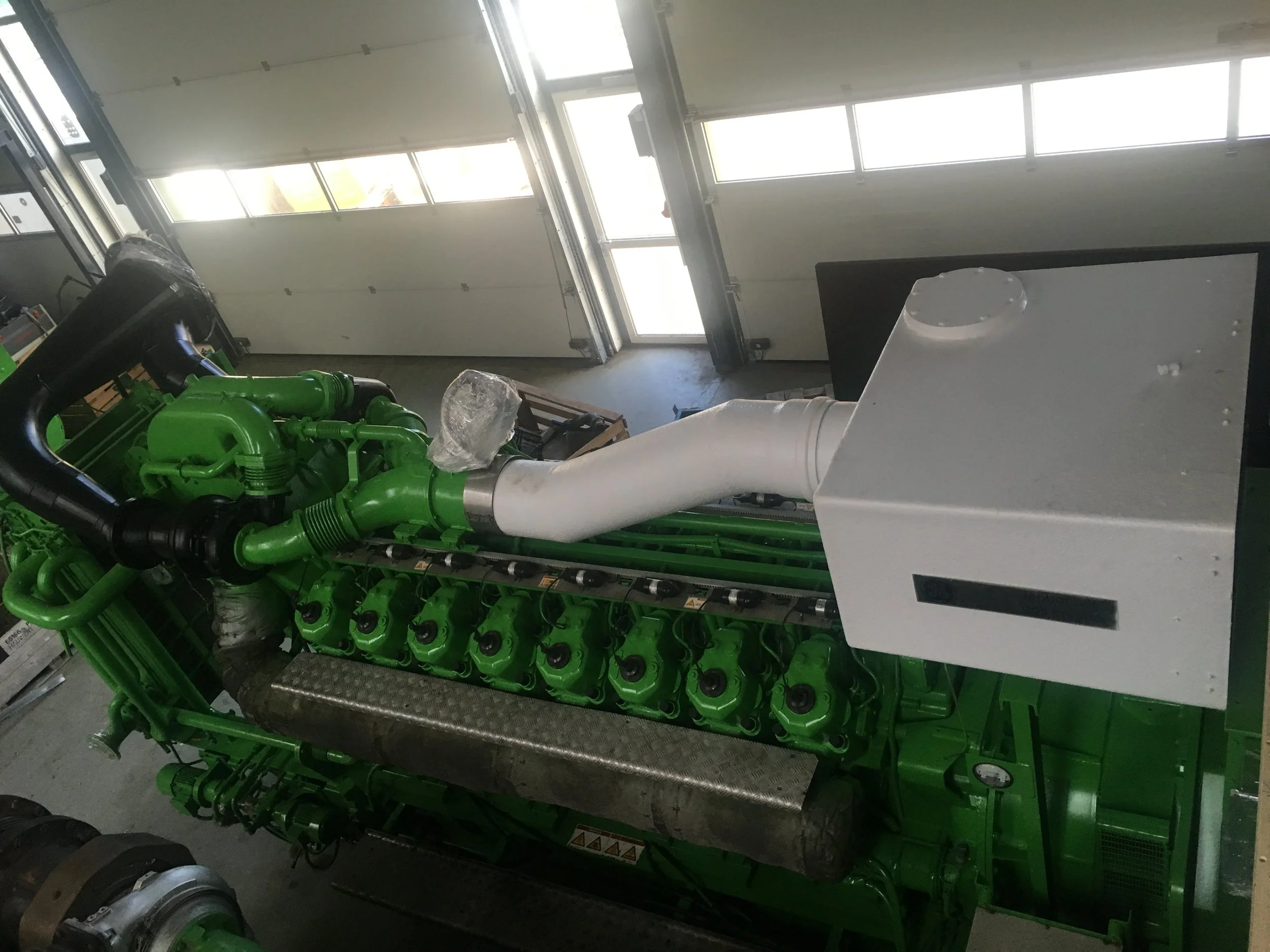 1942 kW Jenbacher Natural Gas Generator 