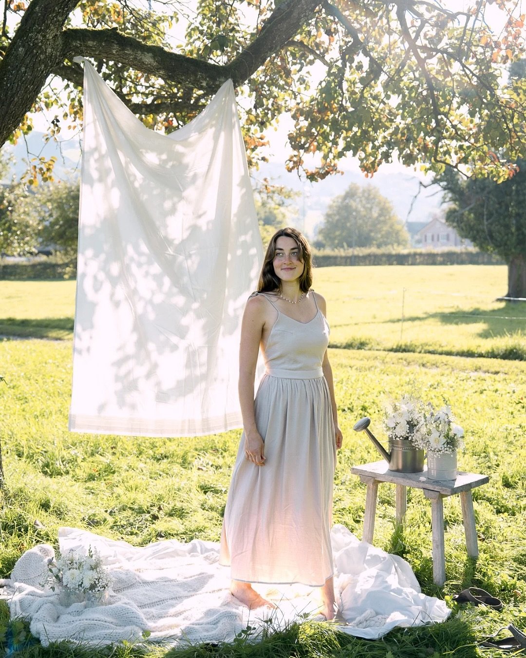 Vor kurzem durfte ich ein ganz besonderes Familienshooting festhalten. Eine liebe Familie, die ich bereits einzeln und zu zweit vor der Kamera begleiten durfte. Diesmal neu zu dritt mit kleinem Nachwuchs! Wie wundervoll, solche Meilensteine miterlebe