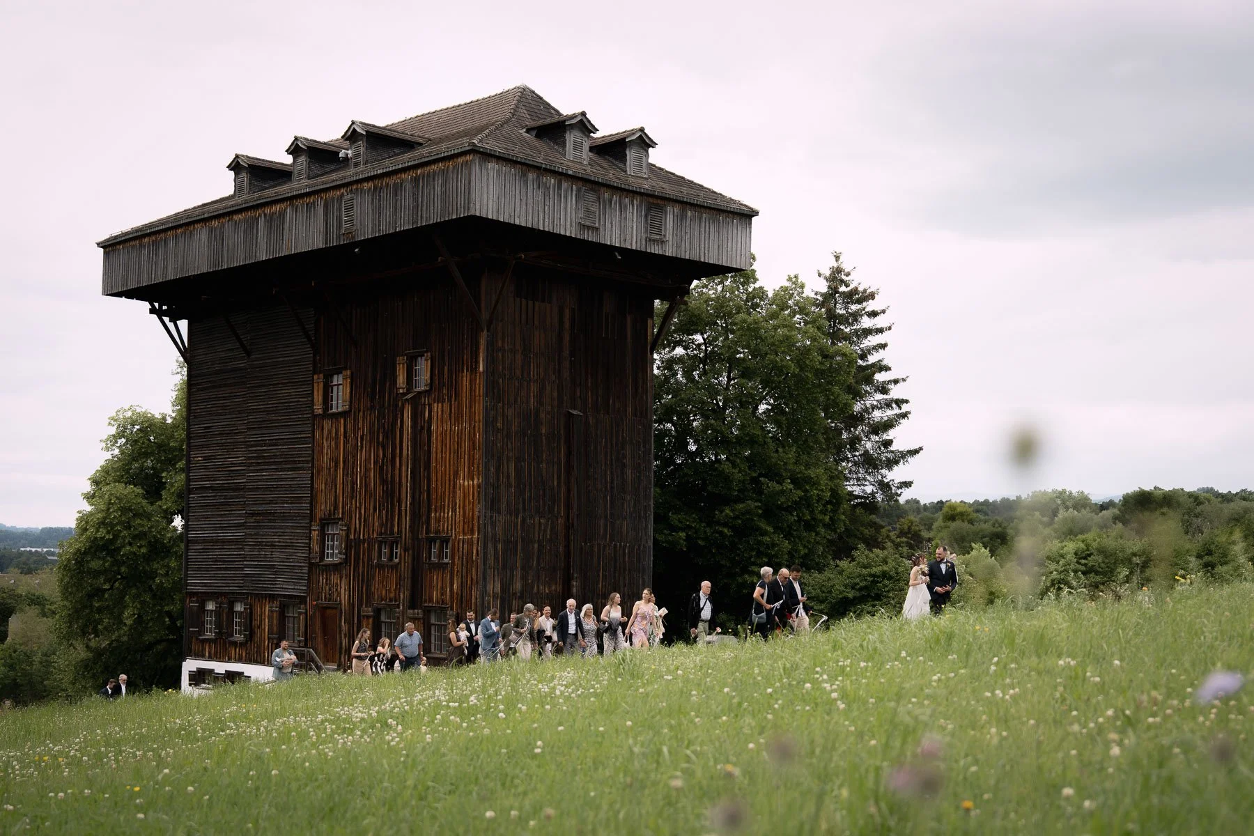 Hochzeitsfotografie Tröcknerturm St. Gallen authentisch — Martina Eggenberger Fotografie