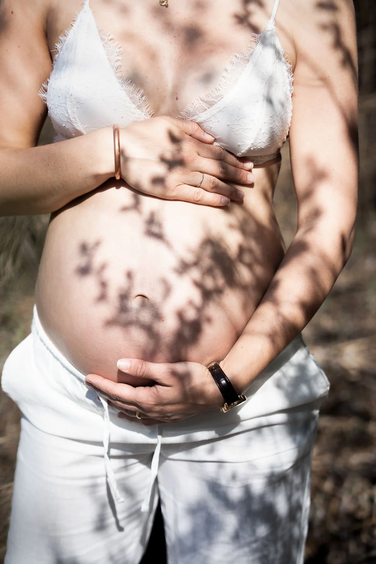 Babybauchfotografie Thurgau authentisch ungestellt — Martina Eggenberger