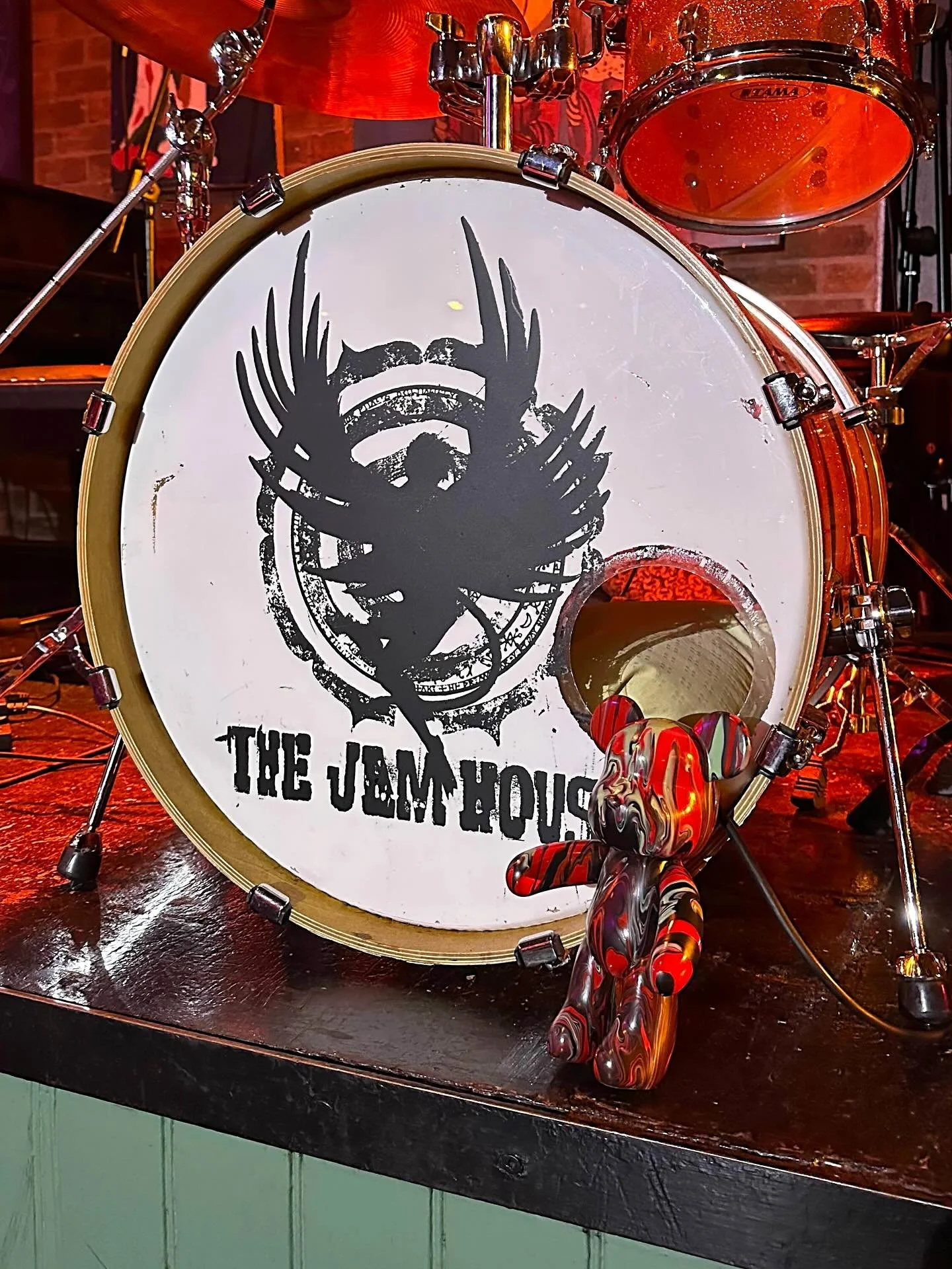 🔊 BIRMINGHAM NEIGHBOUR SPOTLIGHTS: @thejamhouse 🎶

We&rsquo;re shouting out some of our lovely neighbours and fellow independents by gifting them their own pour bear 🧸 as a thank you for welcoming us to the amazing JQ community!

The Jam House was