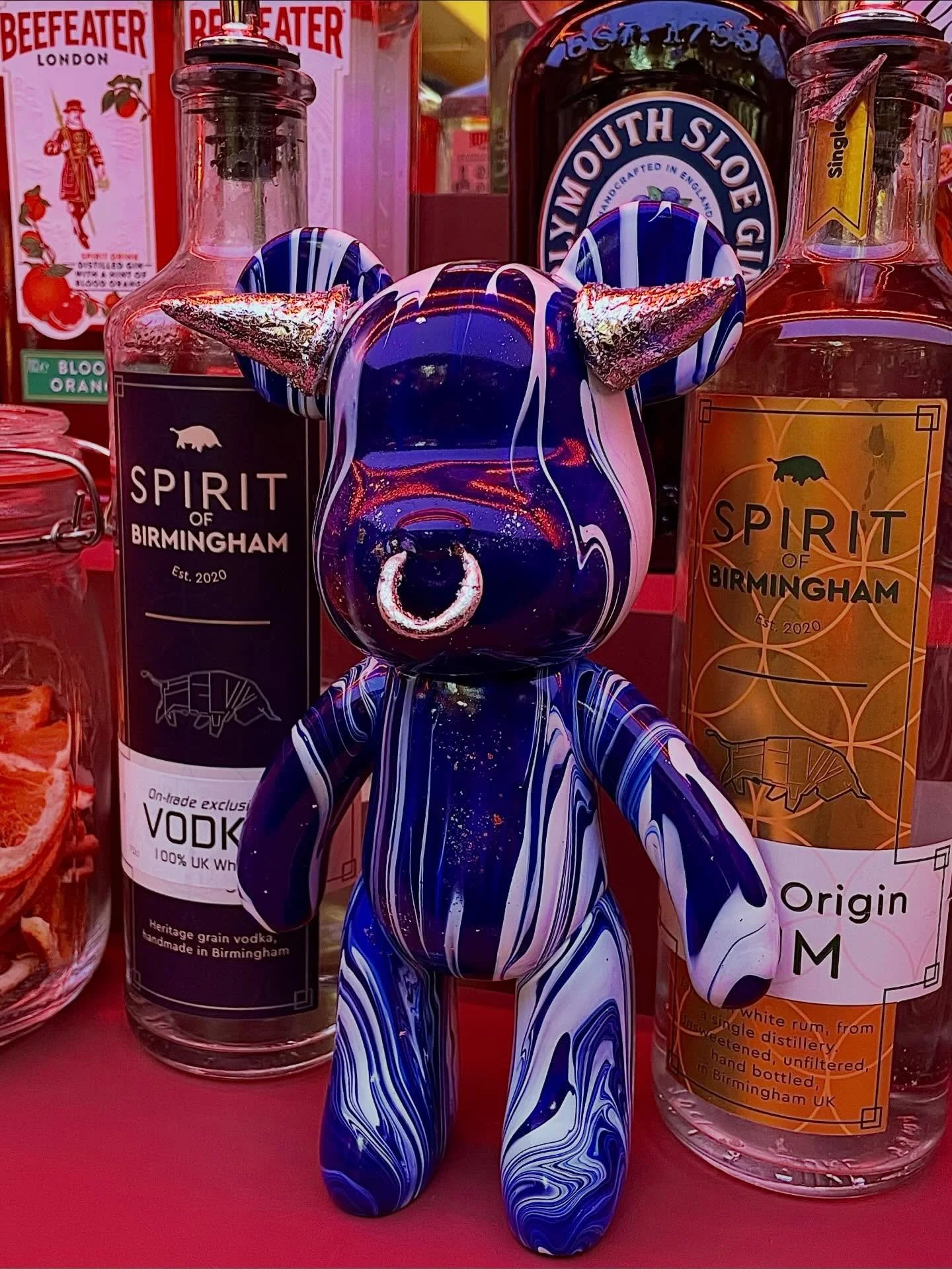 🔊 BIRMINGHAM NEIGHBOUR SPOTLIGHTS: @saintpaulsmarket 🥙🍡

We&rsquo;re shouting out some of our lovely neighbours and fellow independents by gifting them their own Pour Art bear 🧸 as a thank you for welcoming us to the amazing JQ community!

Saint 