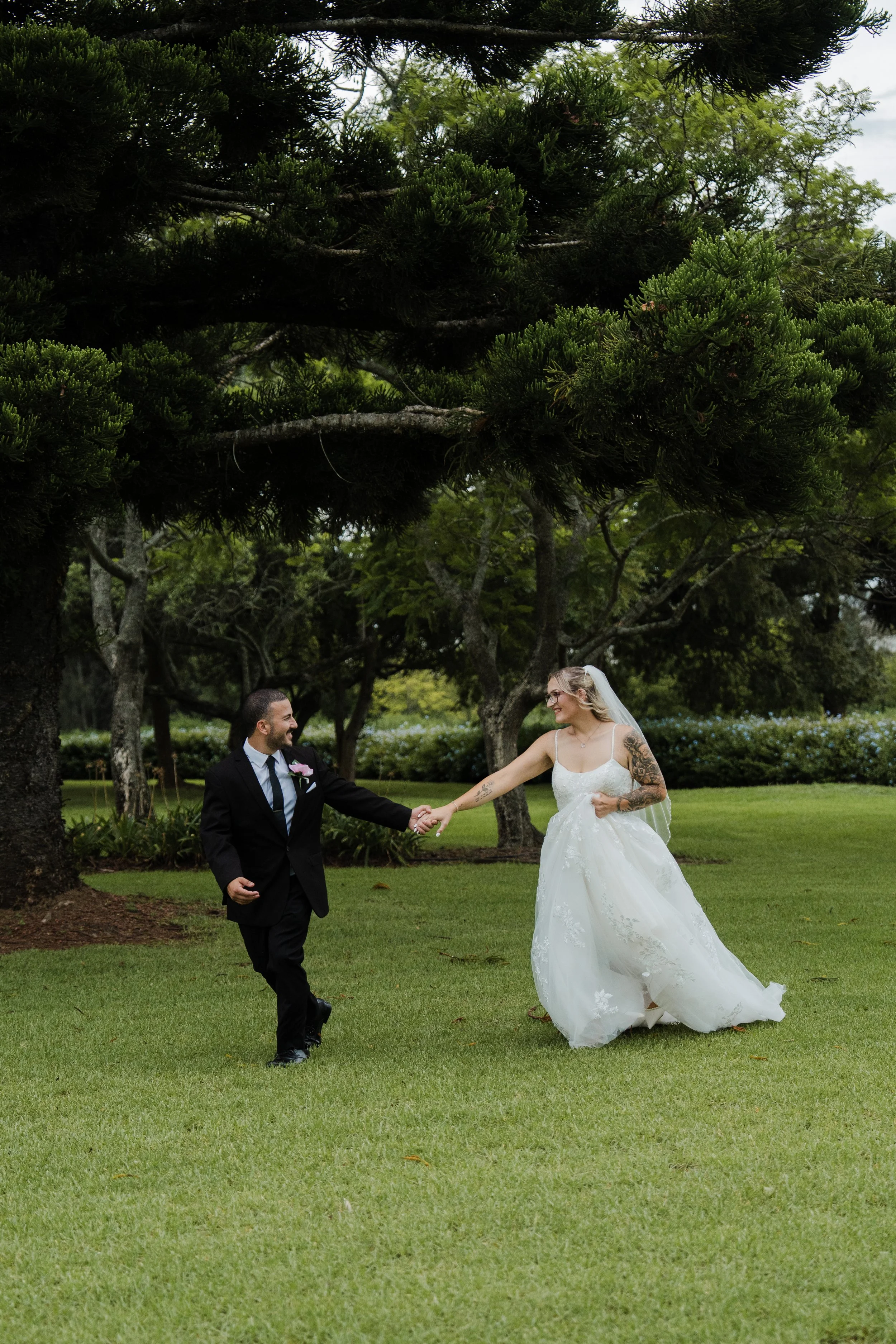 Outdoor Wedding - Gledswood Hills Homestead & Winery