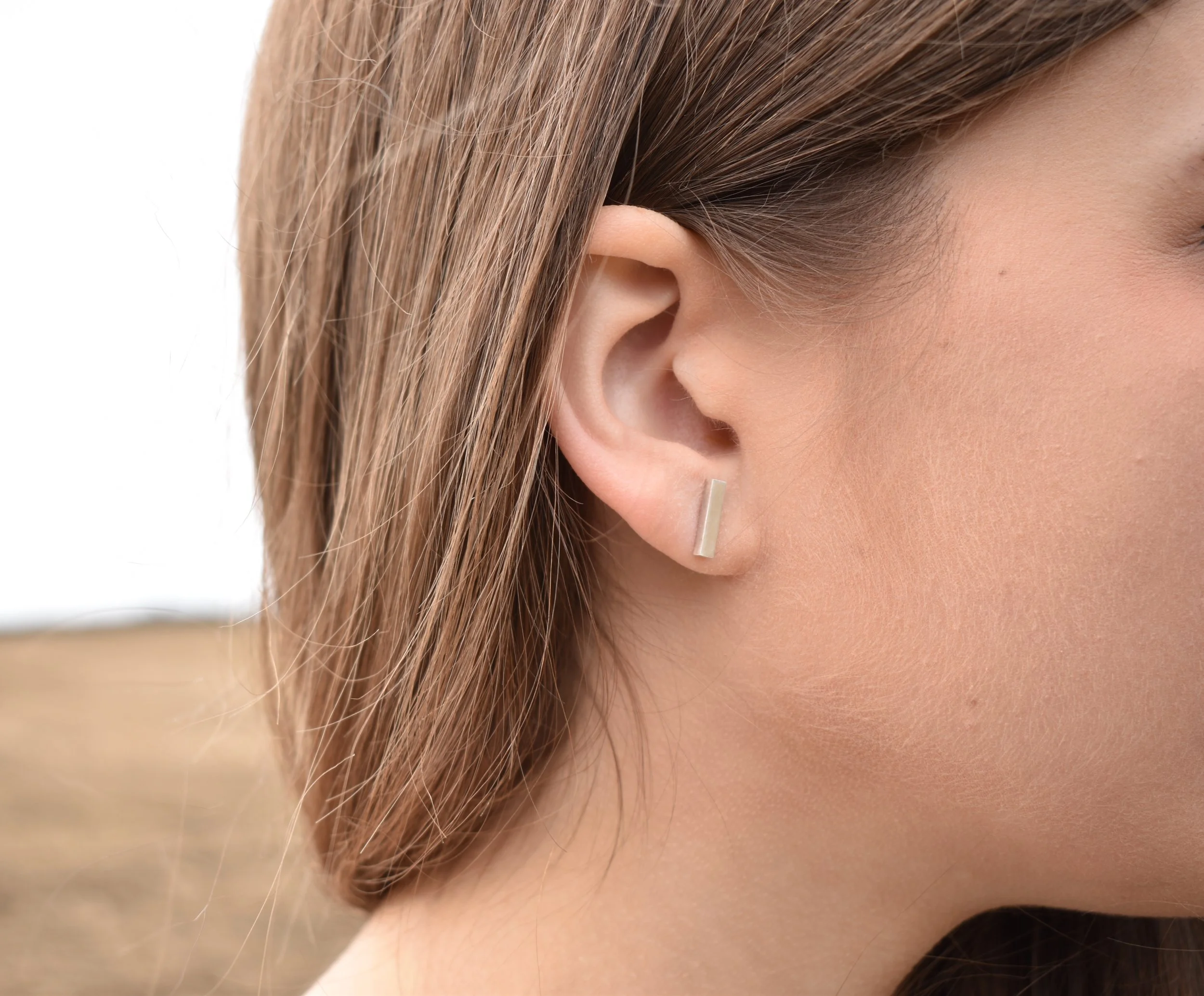 BAR studs silver 1.jpg