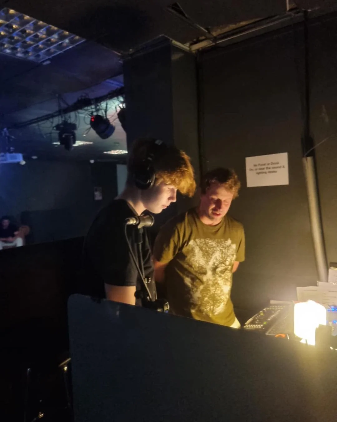young-people-on-work-experience-3.jpg