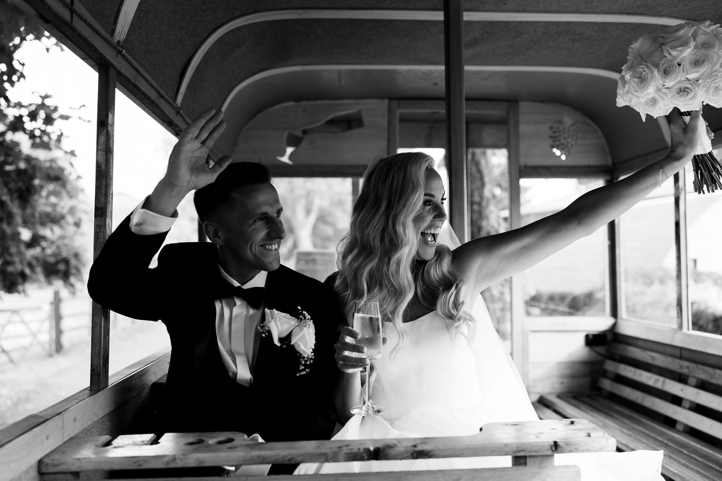 SIOBHAN & JAMES // LOVERSALL BARN