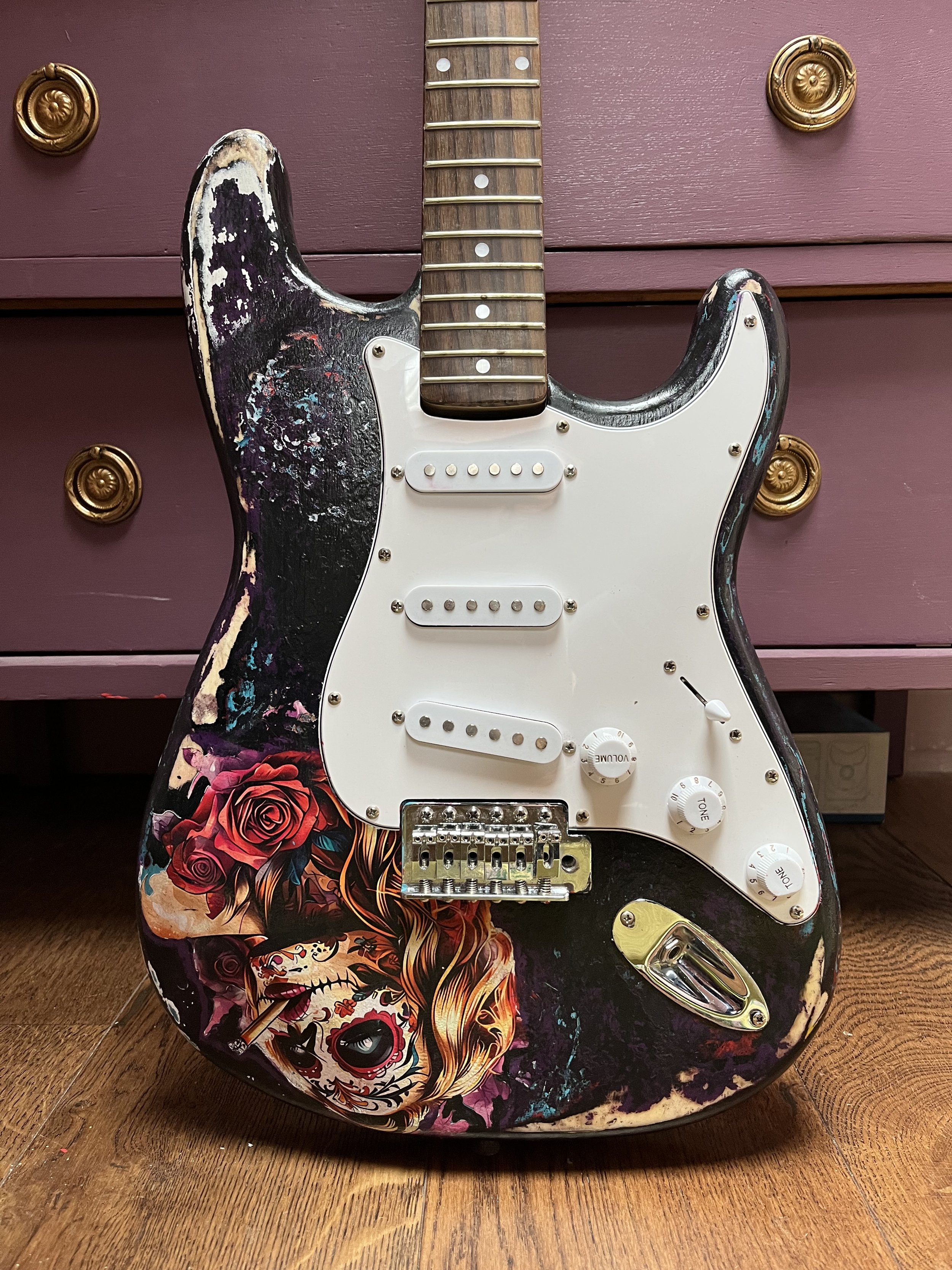 Texas blues Stratocaster with Day of The Dead design