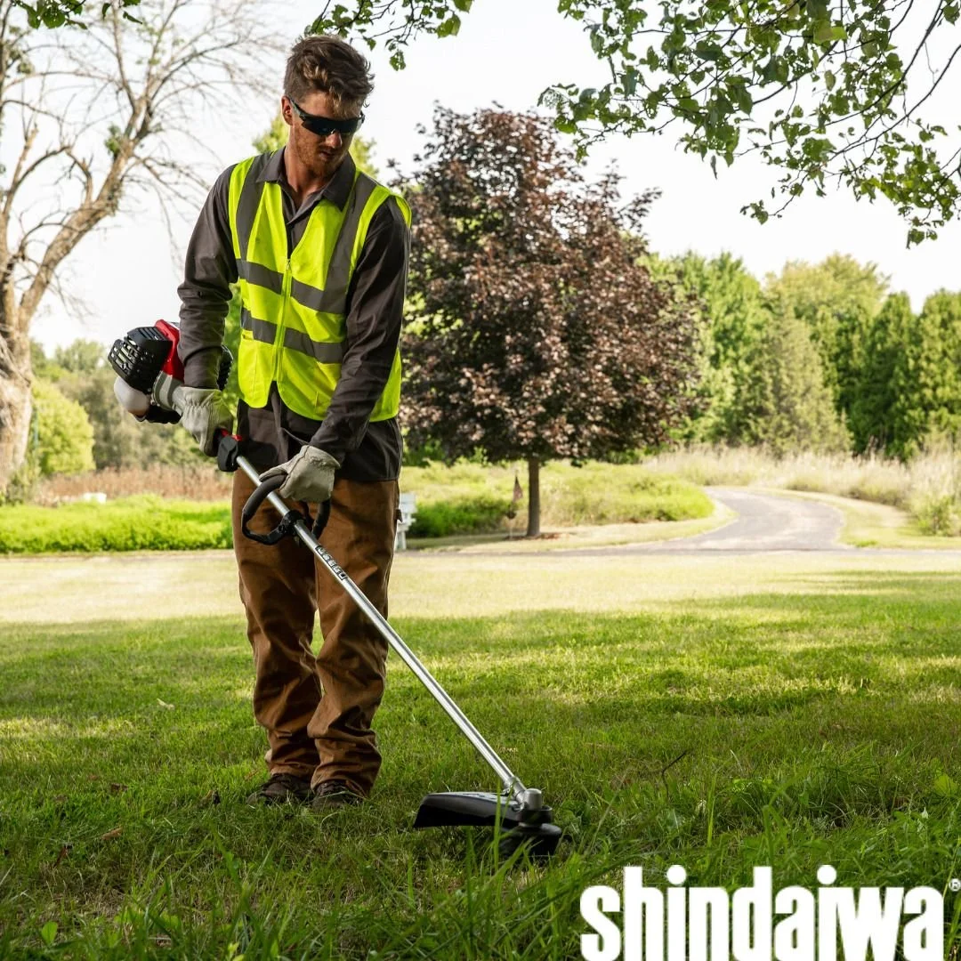 The T302 Trimmer is built for tough jobs that demand durability and power. Whether it&rsquo;s thick brush or heavy weeds, this trimmer stands up to the challenge, so you don&rsquo;t have to.