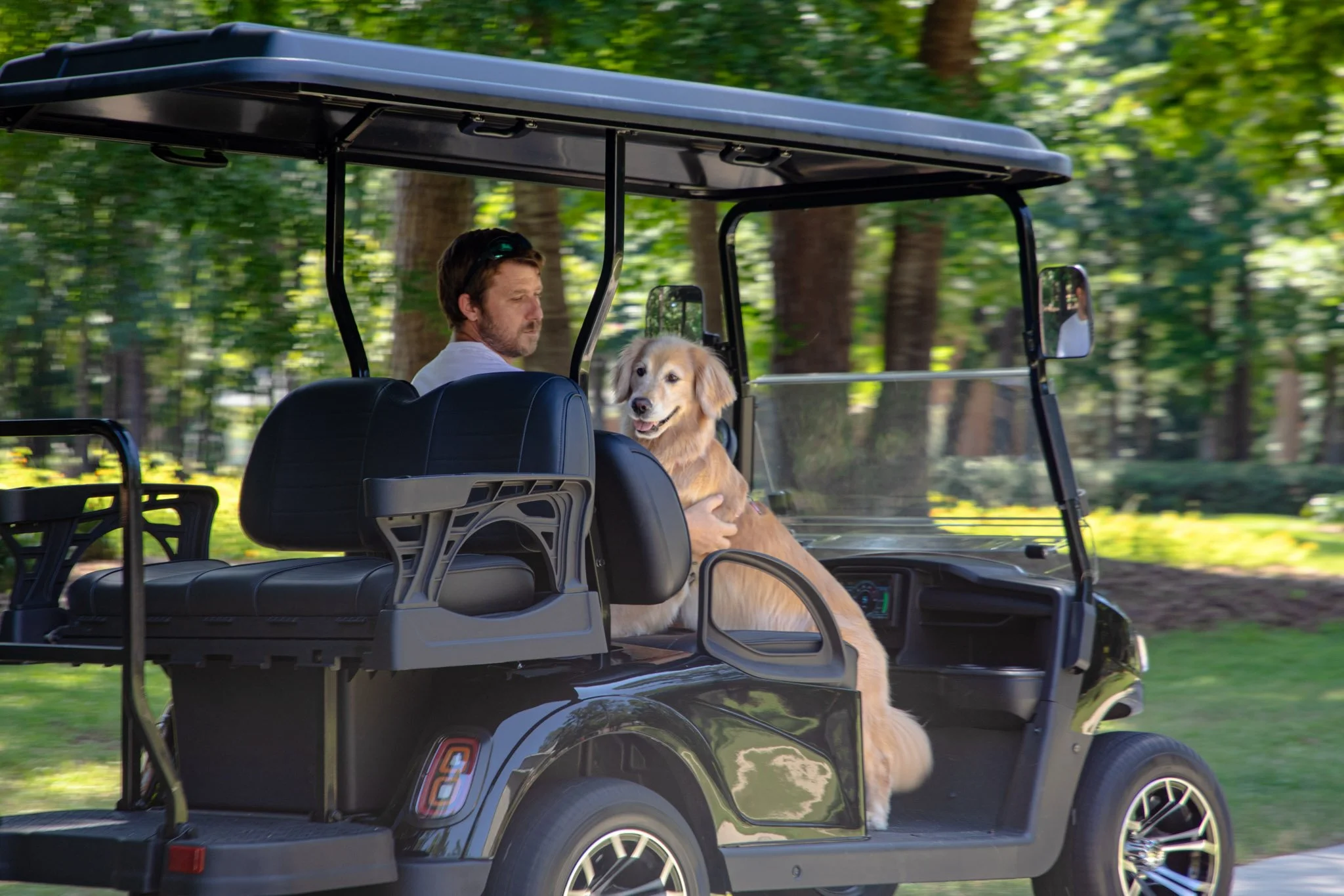 🔥 UPGRADE YOUR NEIGHBORHOOD CRUISE&mdash;FOR REAL.

The MadJax&reg; ESeries&reg; isn&rsquo;t your average golf cart&hellip; It&rsquo;s the ultimate family ride built for comfort, style, and pure good vibes (four-legged copilots welcome 🐾).

Experie