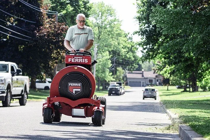 The FB3000 blower is the ultimate year-round machine. When a tool is this powerful and versatile, it feels like productivity never stops.

Feels like versatility. Feels like a ferris.

#feelslikeaferris #ferrisblowers #supportsmallbusiness
.
.
.
#Blo