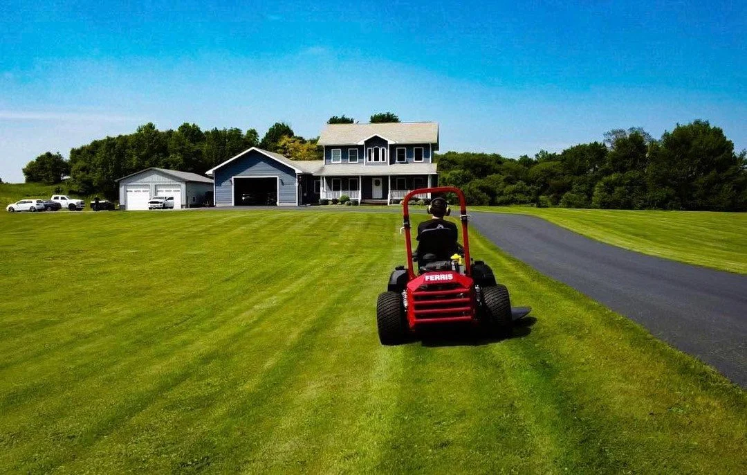 Finish Strong. Why end the day exhausted? Ferris' patented suspension technology helps you finish your route feeling as good as when you started. 

It&rsquo;s not just a mower; it&rsquo;s a productivity partner.

#feelslikeaferris
.
.
.
#FactoryTeam 