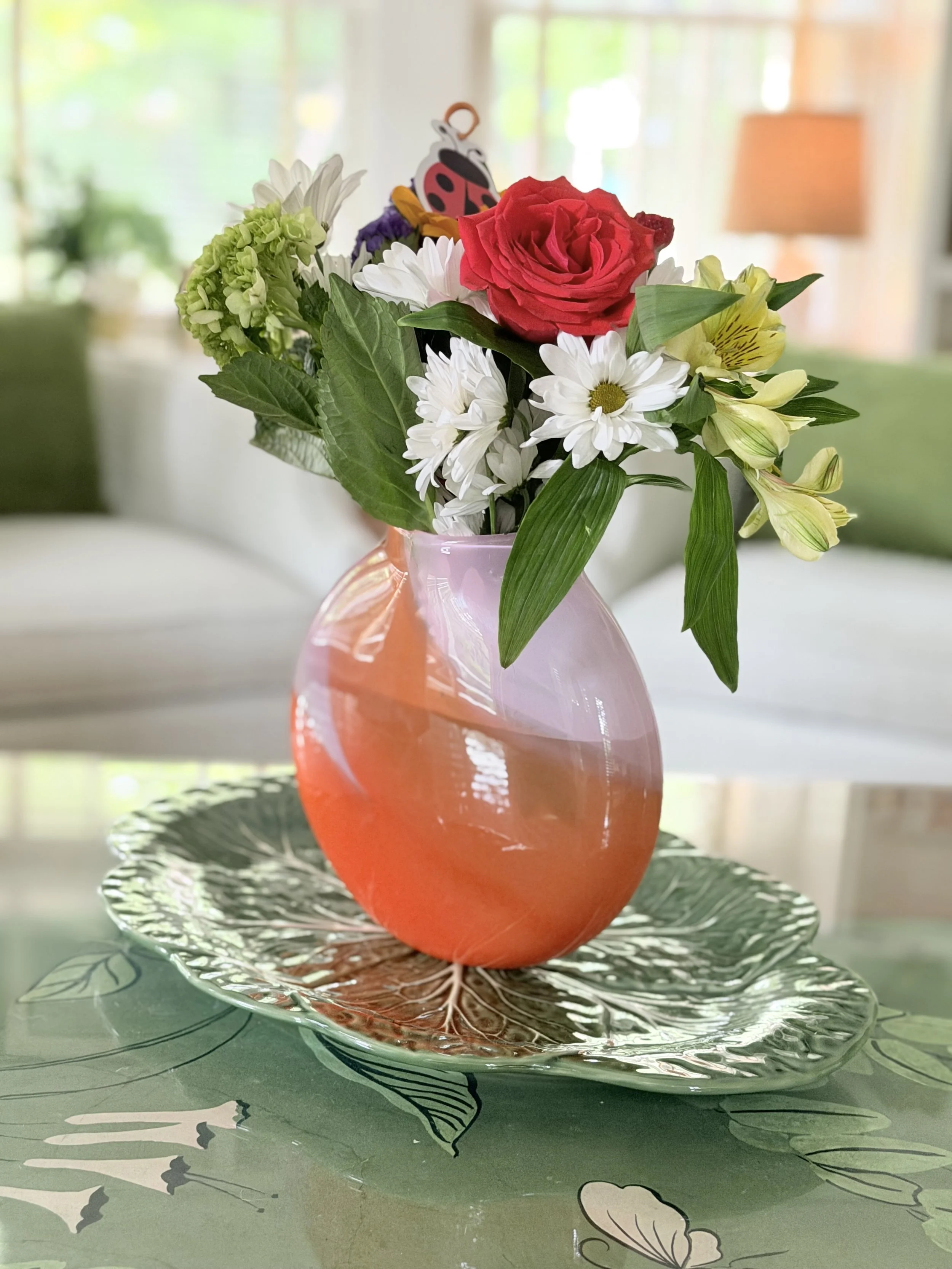 Pink and Tangerine Orange Bow Glassworks vase