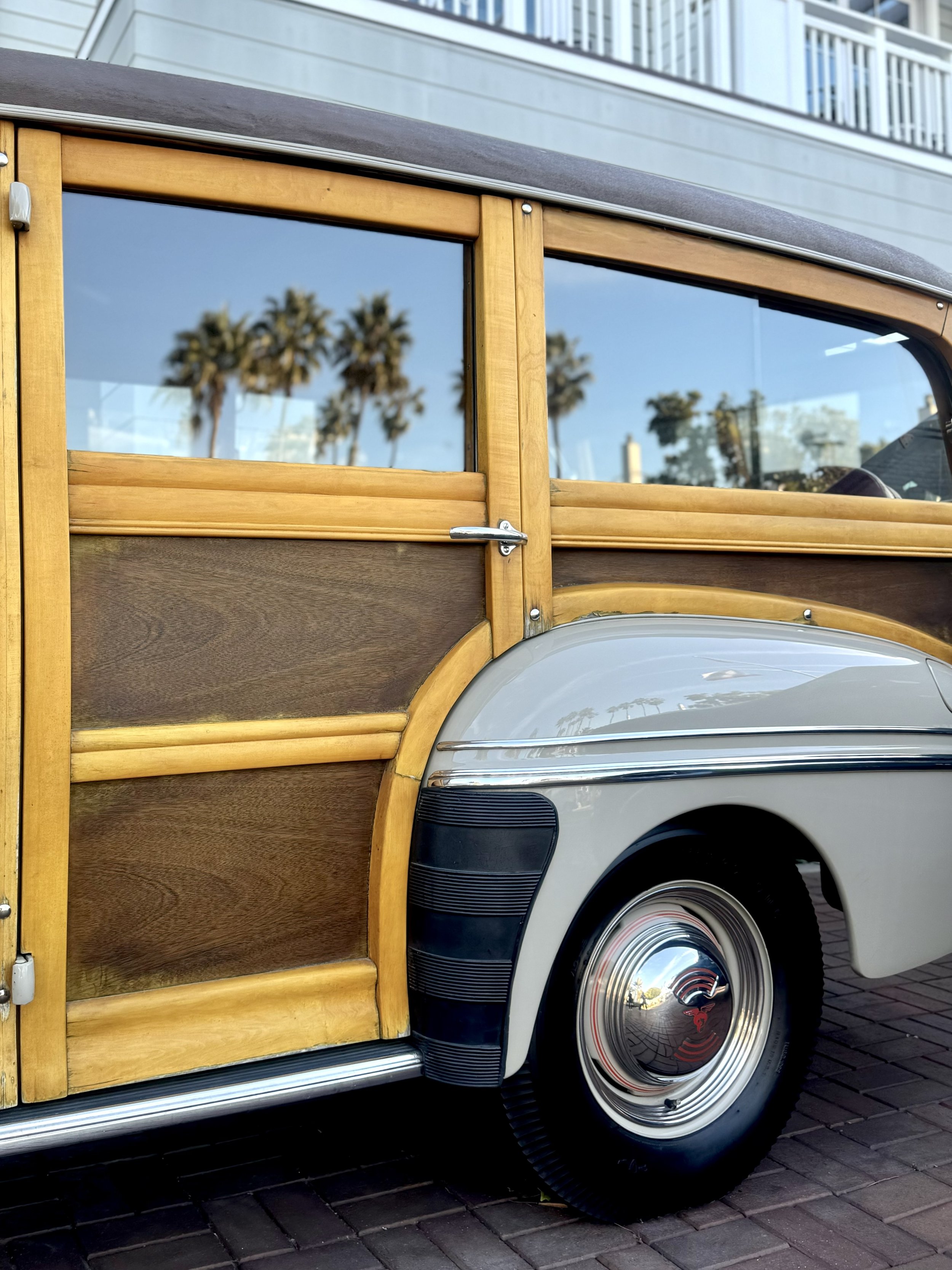 Woody Station Wagon
