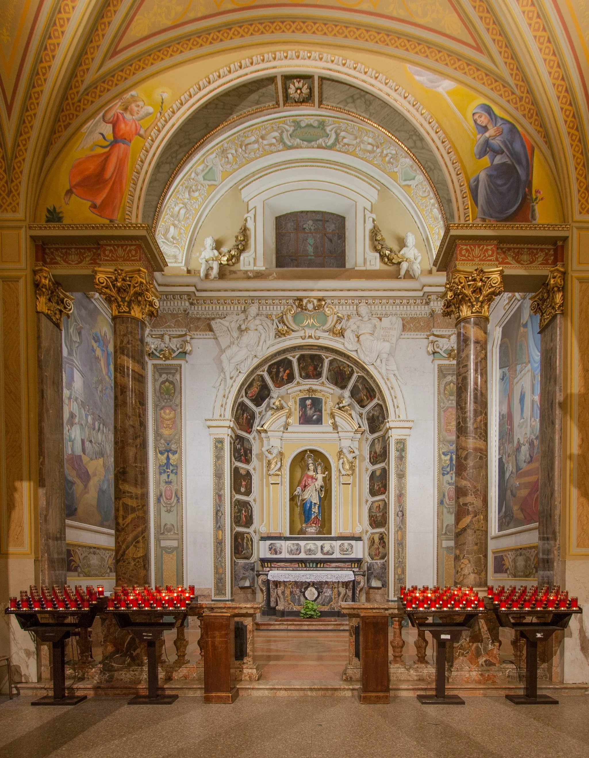 Cappella della Madonna della Basilica dei Santi Antonio abate e Francesca Cabrini di Sant'Angelo Lodigiano