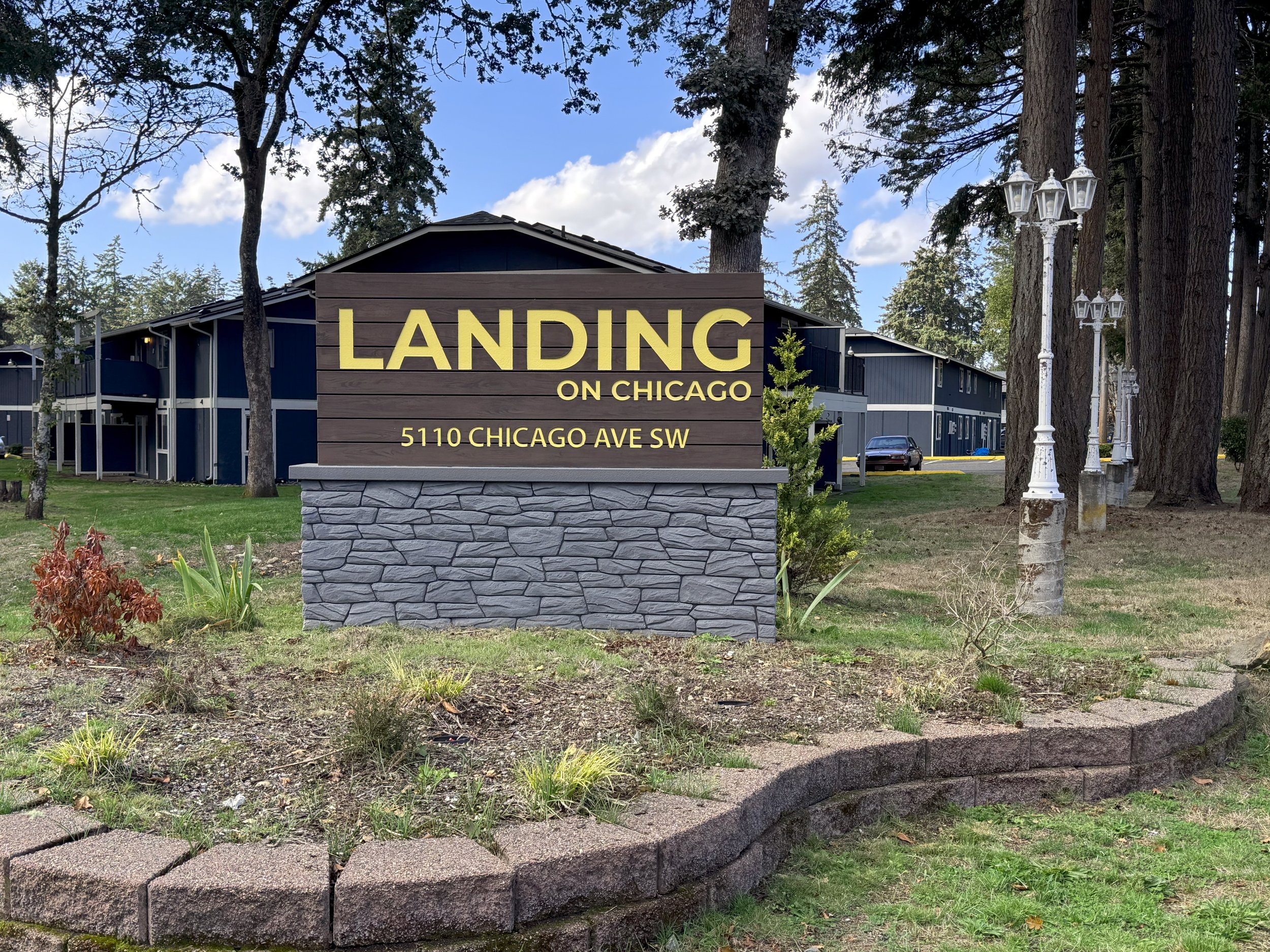 LandingonChicago_4.jpg