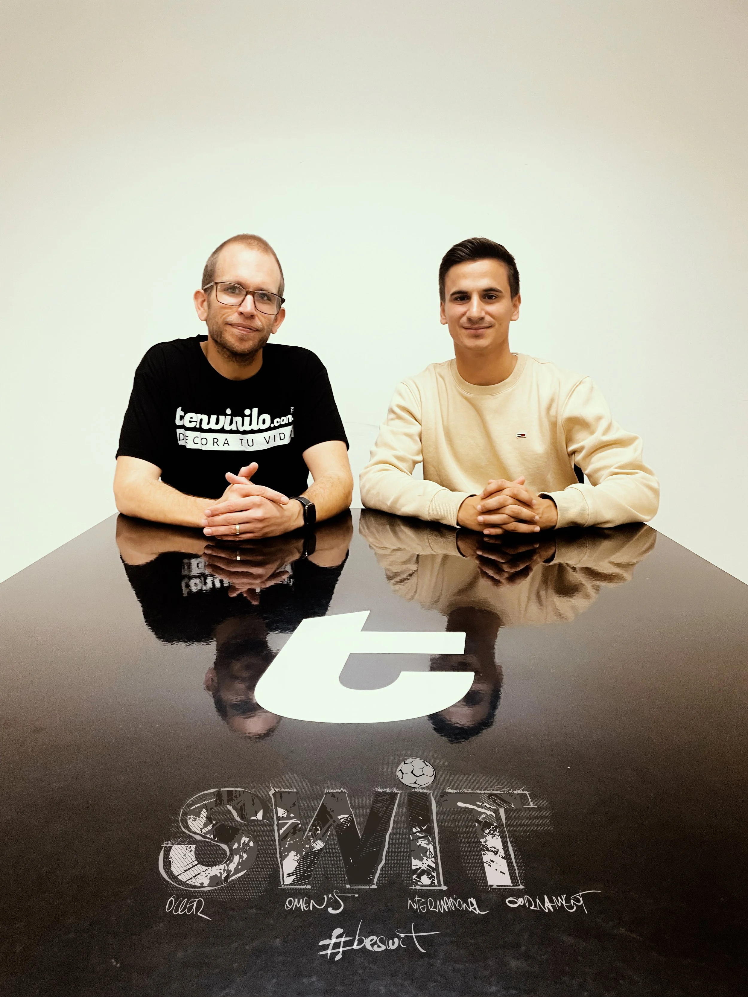 Tenvinilo S.L. nuevo patrocinador de SWIT CUP 2023