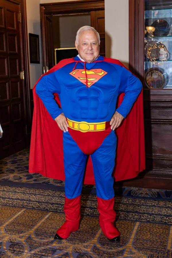 Cricket Groundhog Super 007 -Bachrach- copy.jpg