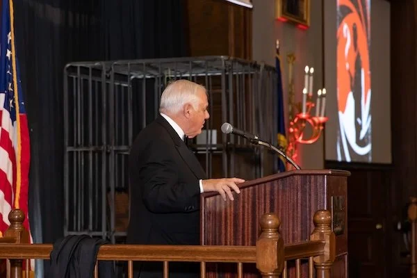 Cricket Groundhog Super 007 -Bachrach©-8188 copy.jpg