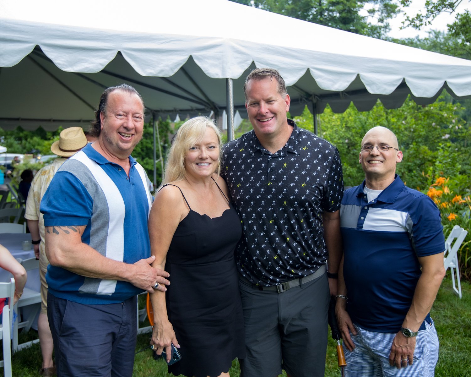 CG Pig Roast-620066.jpg