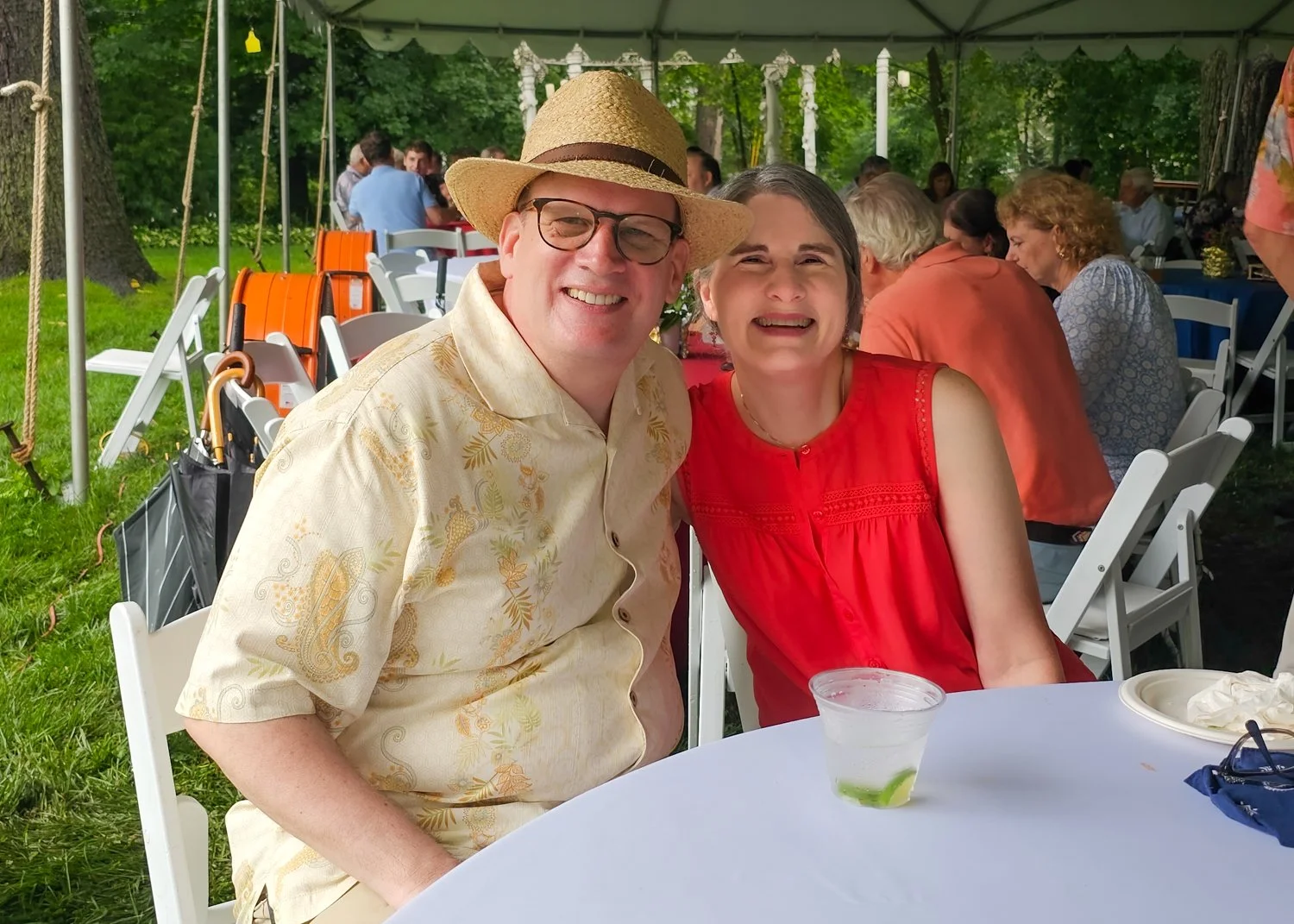 CG Table Pig Roast -Bachrach©-160803.jpg
