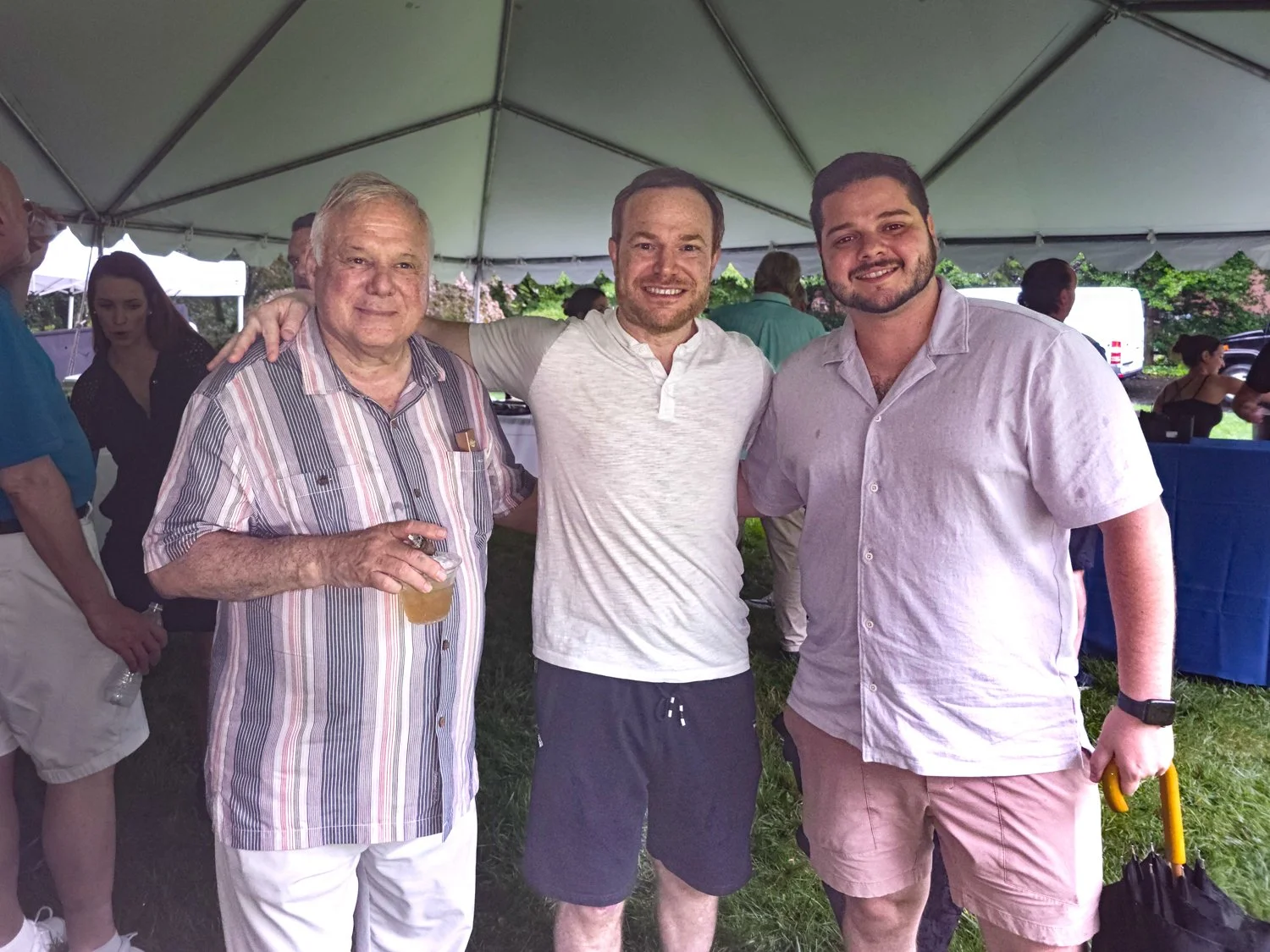 CG Table Pig Roast -Bachrach©-154148.jpg