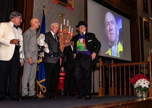 Cricket Groundhog Super 007 -Bachrach©-8054 copy.jpg