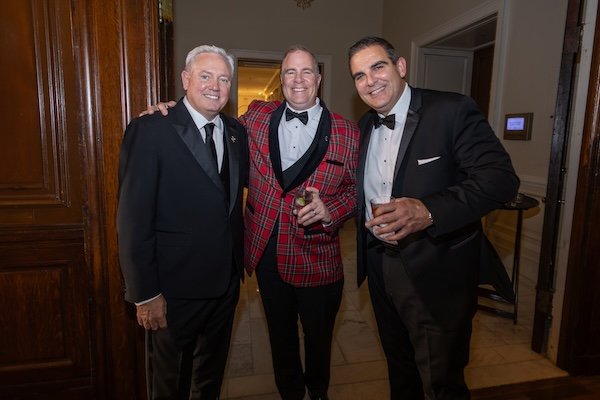 Cricket Groundhog Super 007 -Bachrach-0508 copy.jpg