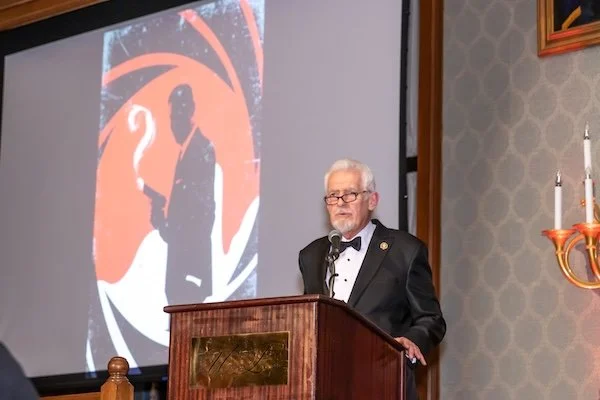 Cricket Groundhog Super 007 -Bachrach©-8022 copy.jpg