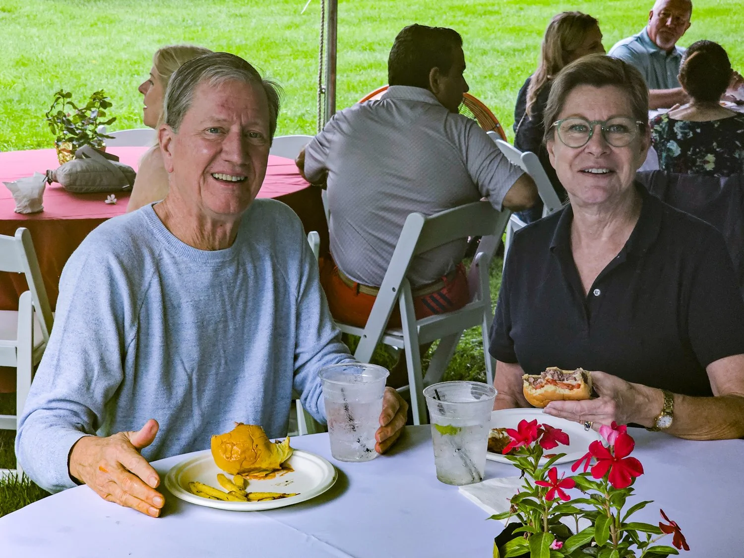 CG Table Pig Roast -Bachrach©-145442.jpg