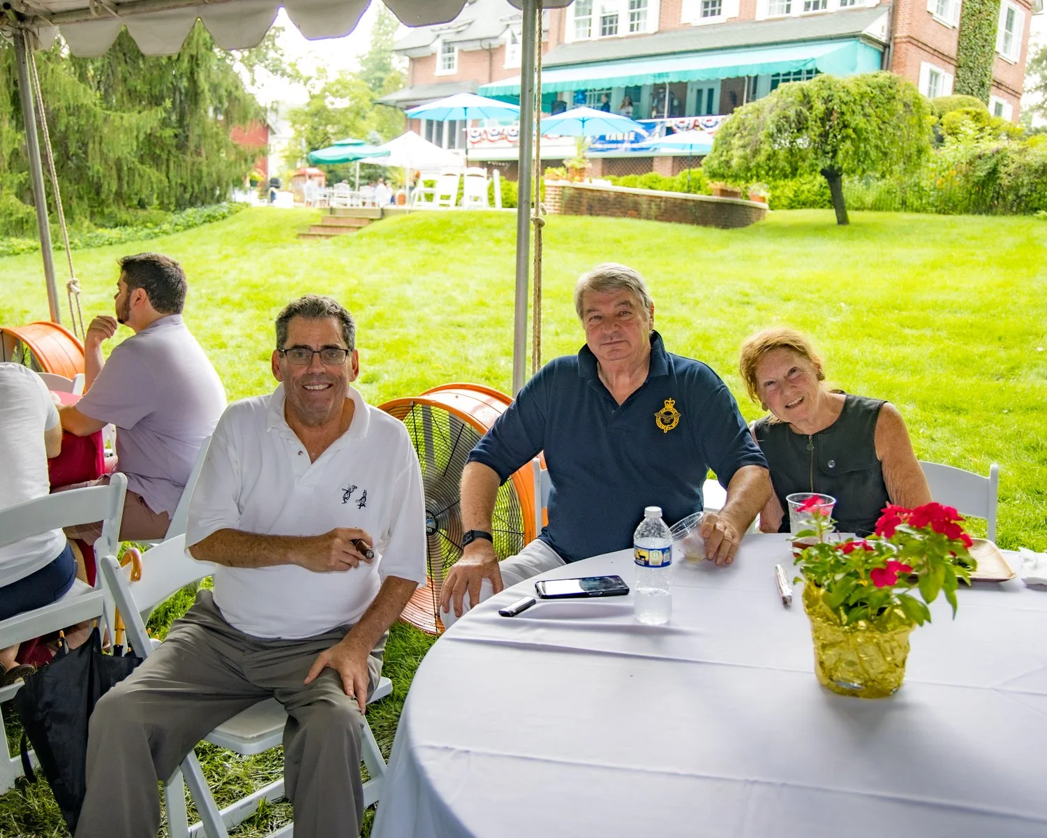 CG Pig Roast-620084.jpg