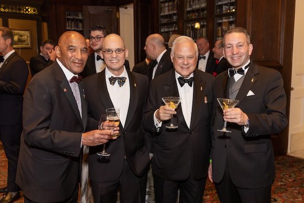 Cricket Groundhog Super 007 -Bachrach©-2-123 copy.jpg