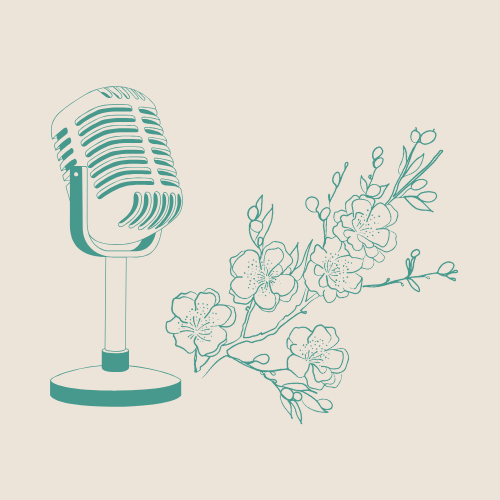 Microphone vintage avec fleurs délicates autour, illustration en ligne.