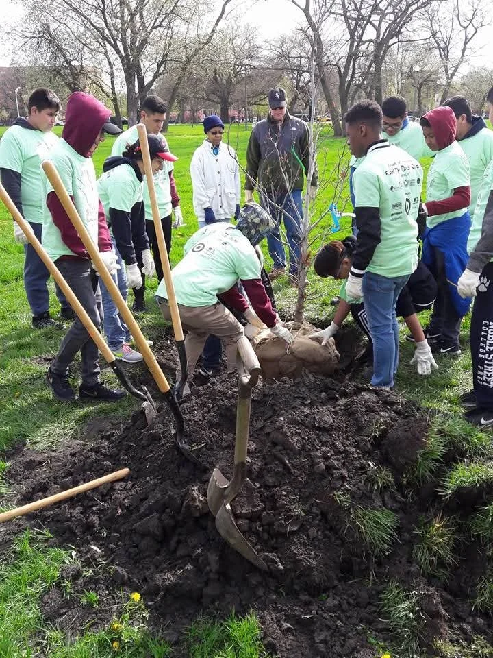 ED Kids w Shovels.jpg