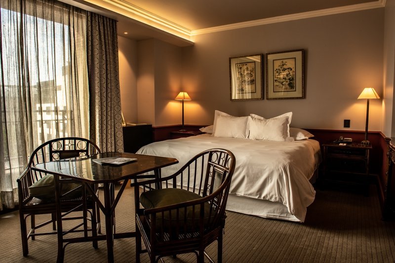 Singular_Classic.jpg (Copy) (Copy) (Copy) (Copy) (Copy)